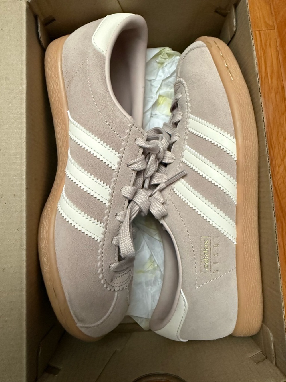 adidas Stadt Women's Suede Sneakers in Light Beige with White Stripes - 6W